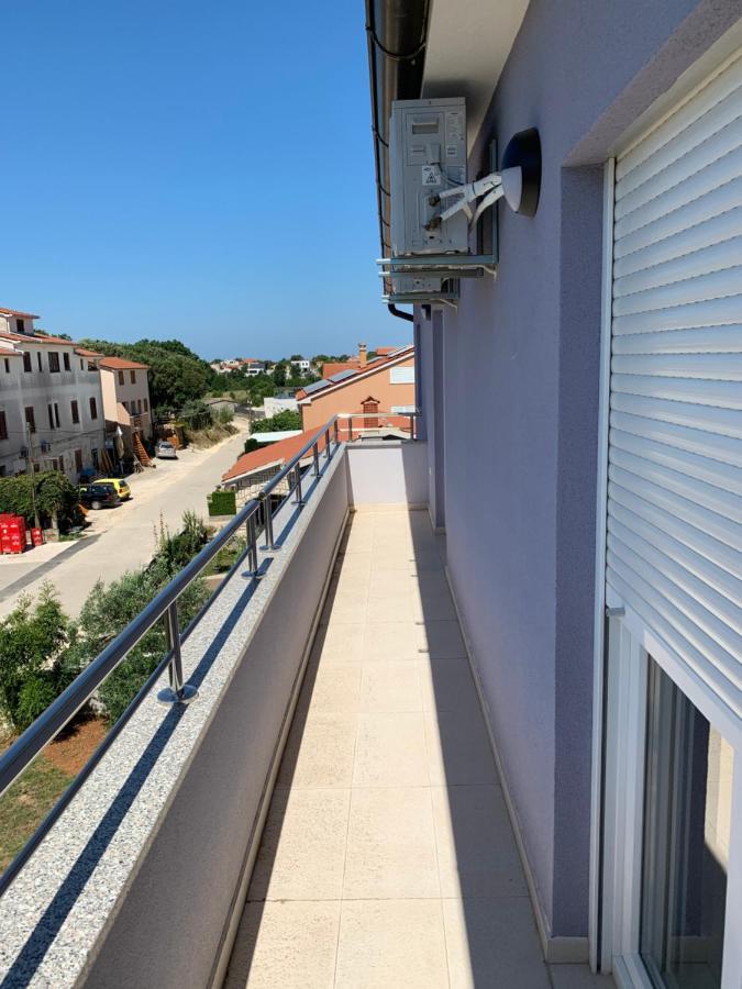 Apartman Ki Apartment Pula Bagian luar foto