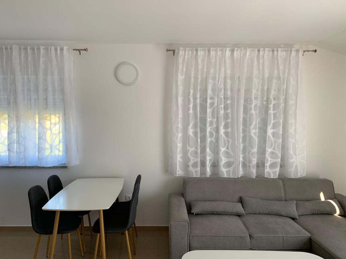 Apartman Ki Apartment Pula Bagian luar foto