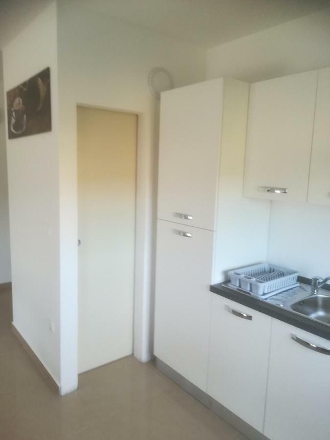 Apartman Ki Apartment Pula Bagian luar foto